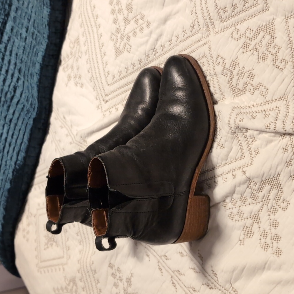 Kork-ease Black Chelsea boots